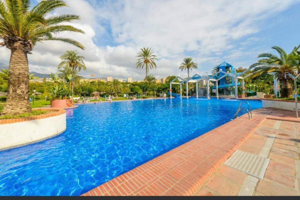 Apartamento 215. Primera Linea De Playa. Benalmadena Bagian luar foto