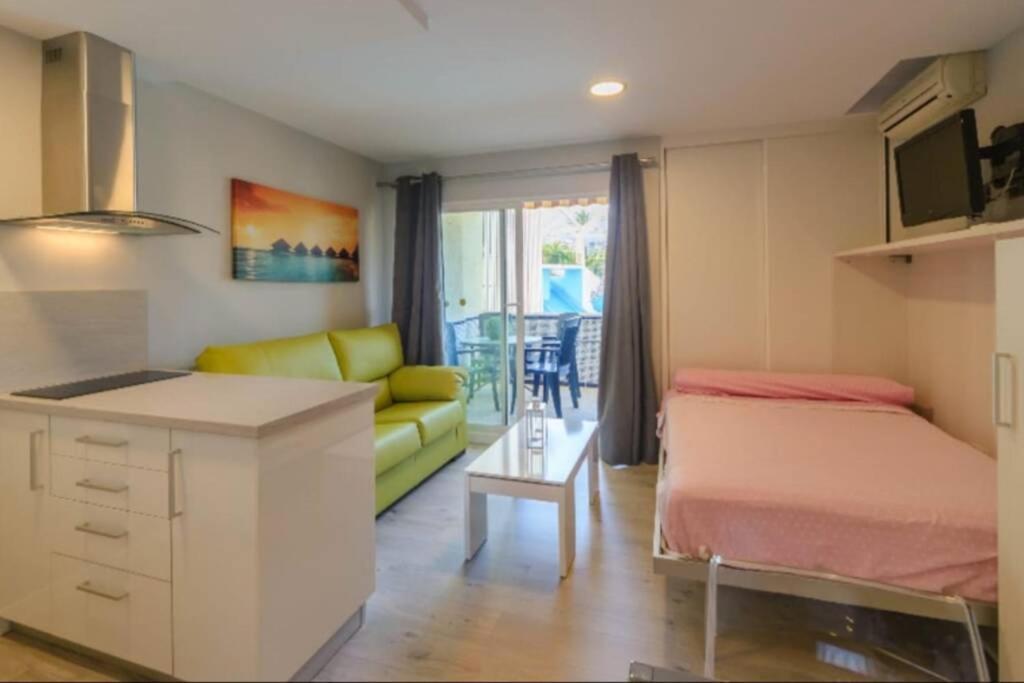 Apartamento 215. Primera Linea De Playa. Benalmadena Bagian luar foto